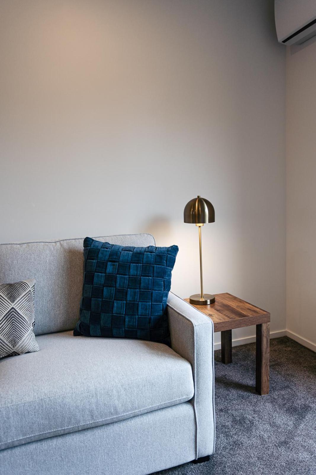 Modern 2 Bedroom Townhouse In Cbd With Parking! Sleeps 5 Christchurch Exterior foto