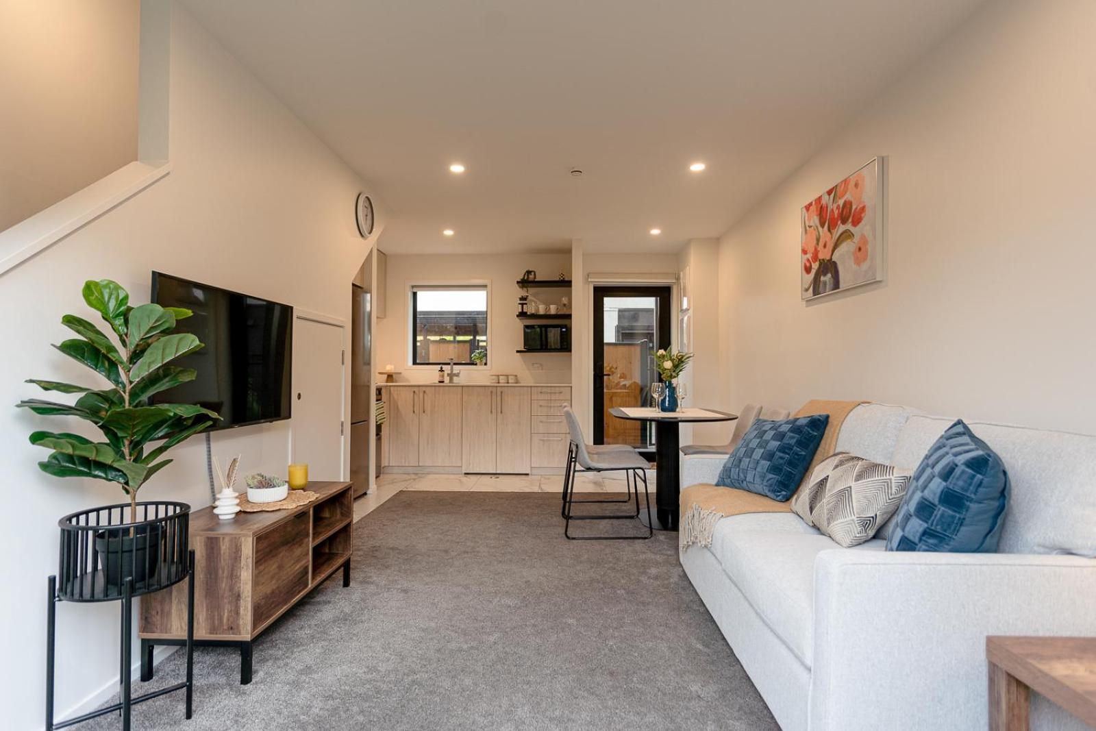 Modern 2 Bedroom Townhouse In Cbd With Parking! Sleeps 5 Christchurch Exterior foto